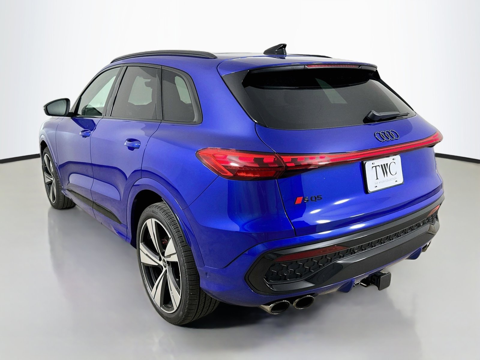 New 2026 Audi SQ5 Premium Plus AWD/4WD image 7