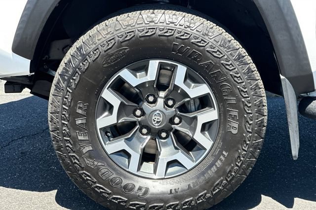 Certified 2023 Toyota Tacoma TRD Off-Road w/ Technology Package AWD/4WD image 30