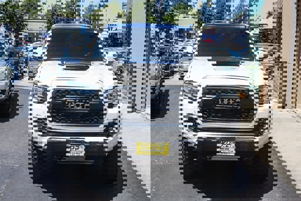Used 2023 Toyota Tacoma TRD Pro image 2