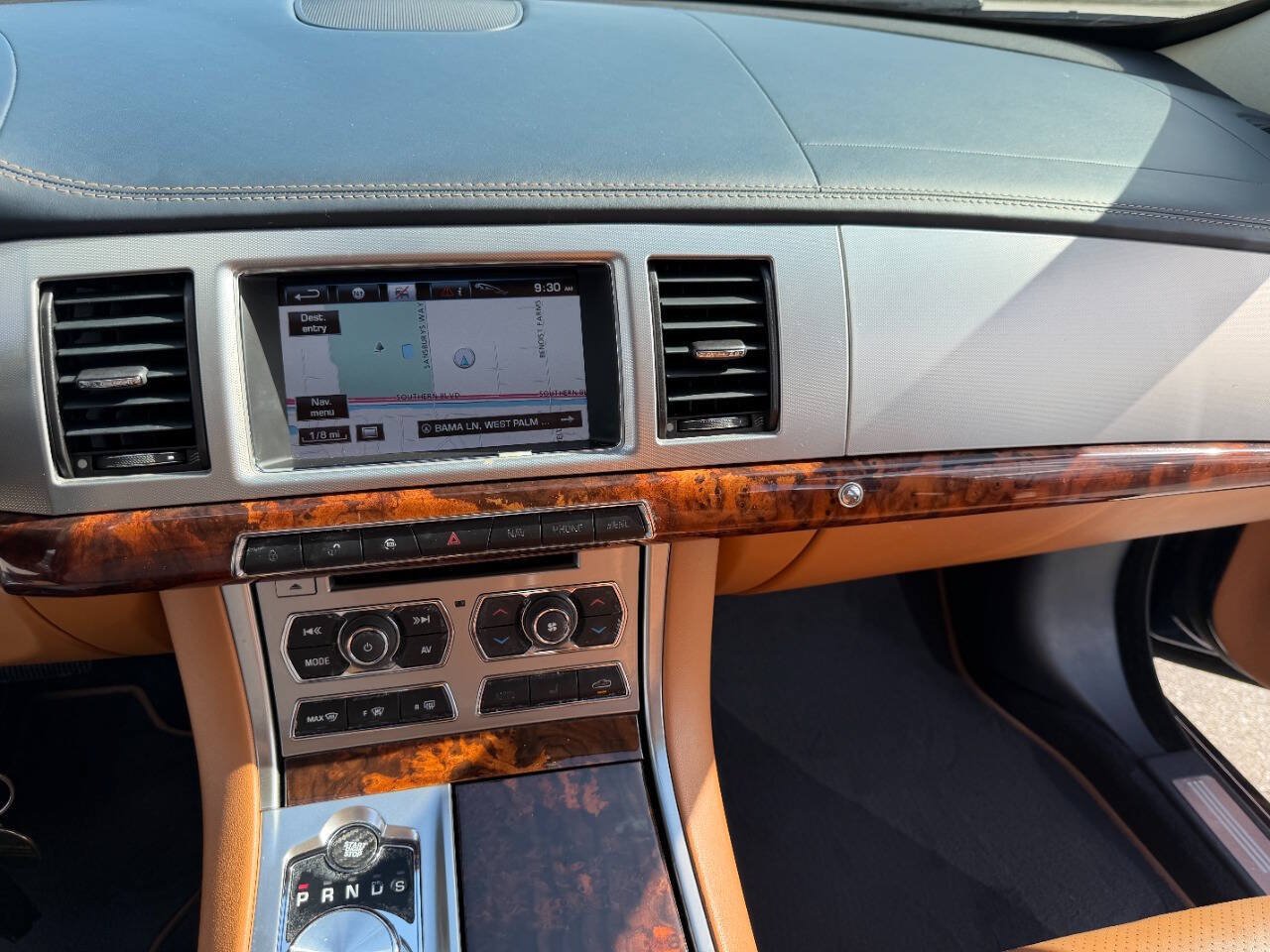 Used 2013 Jaguar XF 3.0 AWD/4WD image 41