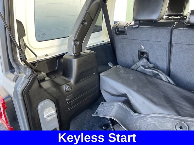 Used 2022 Jeep Wrangler Unlimited Sahara w/ Cold Weather Group image 21