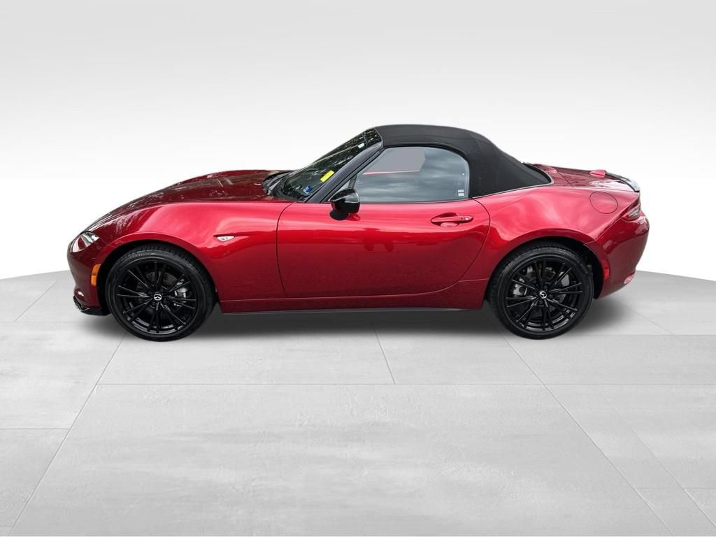 Used 2025 MAZDA MX-5 Miata Club RWD image 2