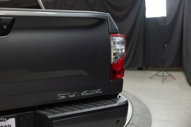 Used 2024 Nissan Titan SV w/ SV Convenience Package image 10