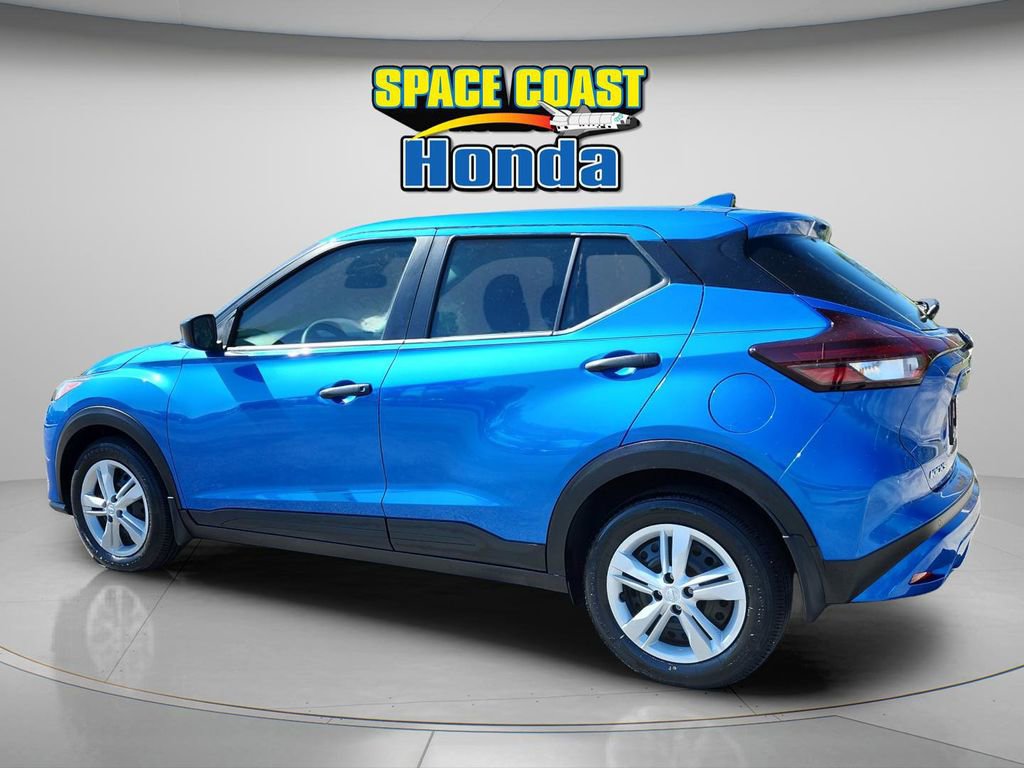 Used 2024 Nissan Kicks S image 11