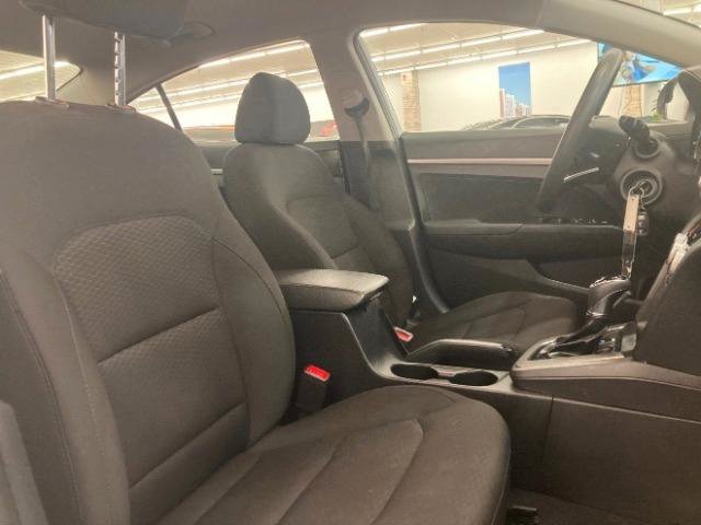 Used 2019 Hyundai Elantra SE w/ Cargo Package FWD image 16