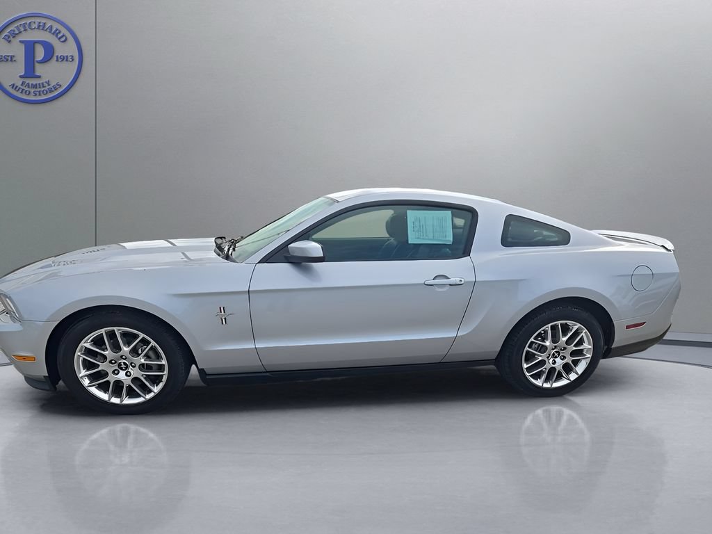 Used 2012 Ford Mustang Premium RWD image 4
