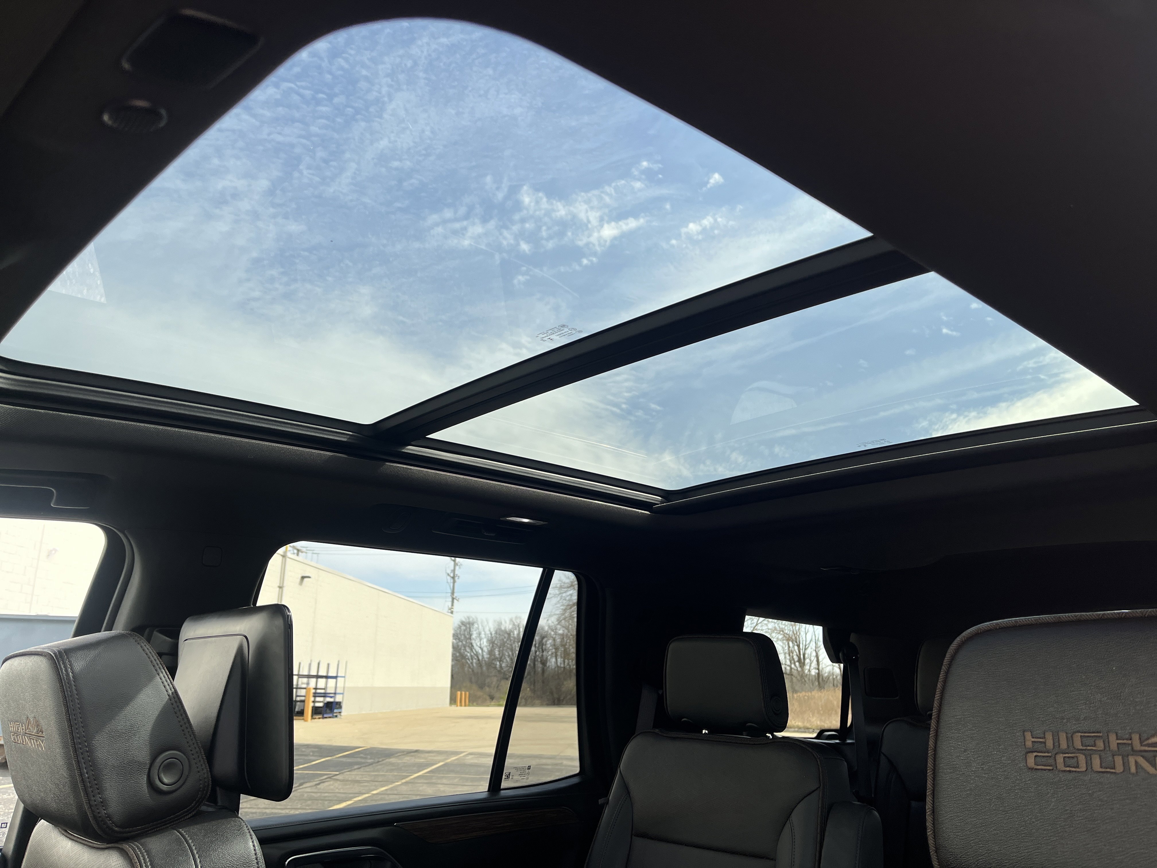 Used 2023 Chevrolet Tahoe High Country w/ Advanced Technology Package image 44