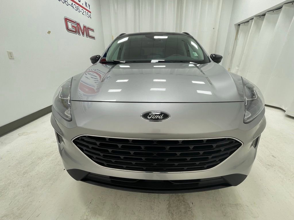 Used 2022 Ford Escape SEL w/ SEL Stealth AWD Package image 2