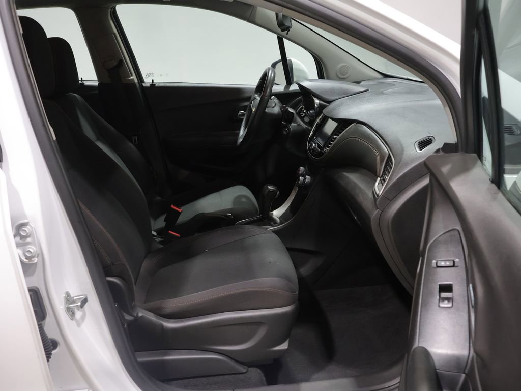 Used 2017 Chevrolet Trax LS image 22