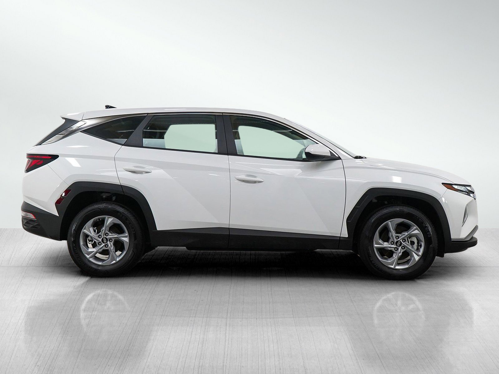 Used 2024 Hyundai Tucson SE AWD/4WD image 6
