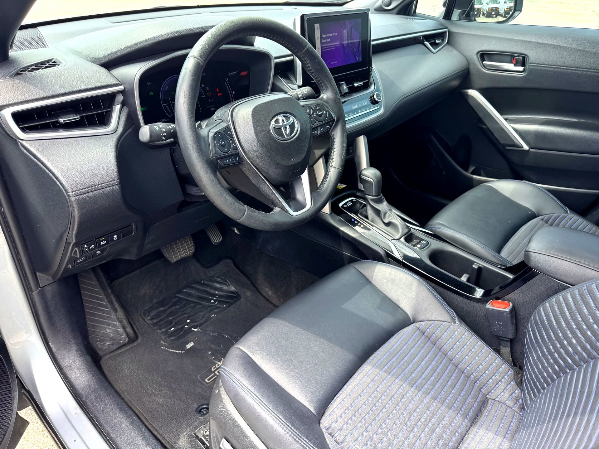 Used 2023 Toyota Corolla Cross S w/ Convenience Package AWD/4WD image 12