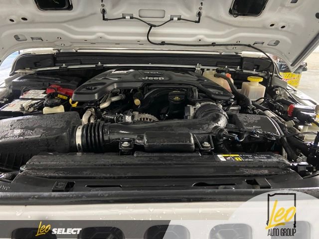 Used 2020 Jeep Gladiator Rubicon AWD/4WD image 2