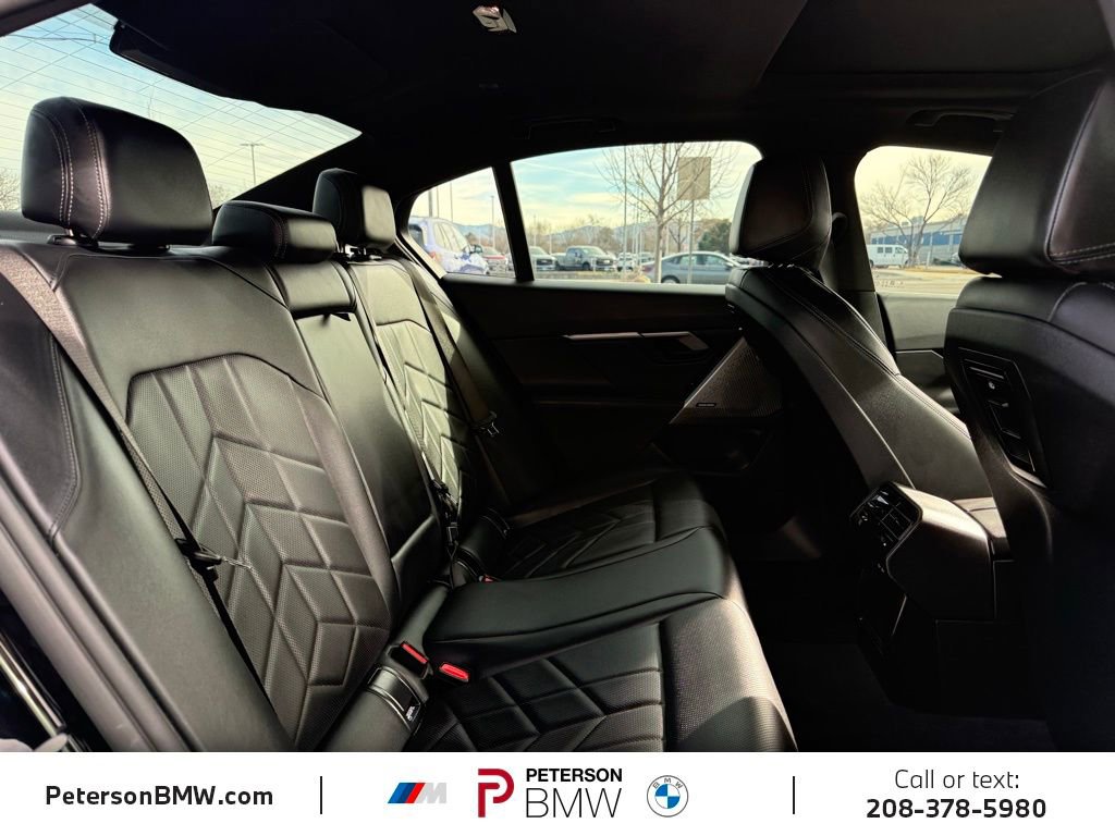 Used 2025 BMW 530i xDrive image 18