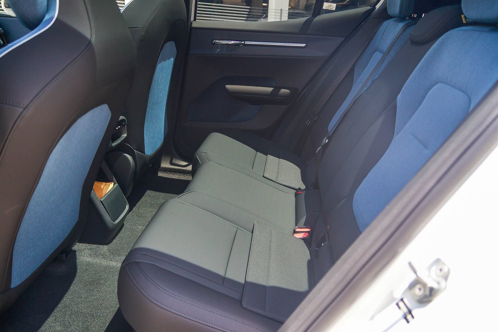 New 2026 Volvo EX30 Plus AWD/4WD image 17