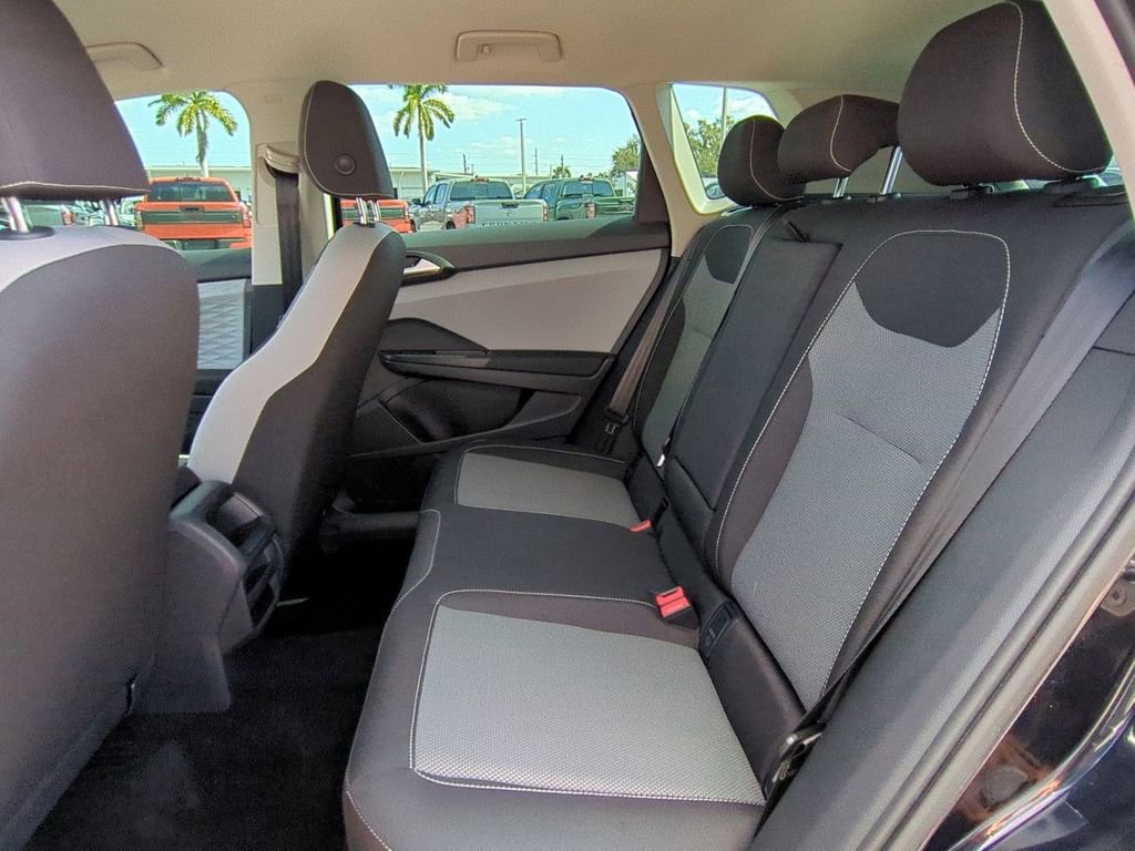 Used 2023 Volkswagen Taos S image 14