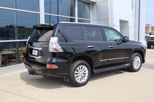 Used 2014 Lexus GX 460 w/ Premium Package AWD/4WD image 3