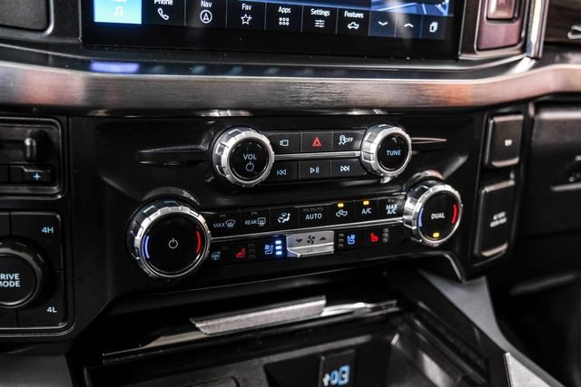Used 2025 Ford F350 Lariat w/ Black Appearance Package AWD/4WD image 26