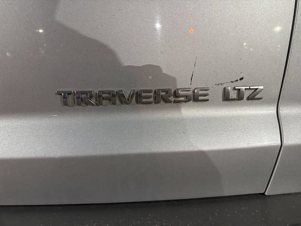 Used 2011 Chevrolet Traverse LTZ AWD/4WD image 21
