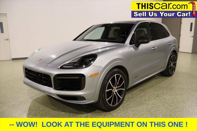 Used 2021 Porsche Cayenne GTS image 3