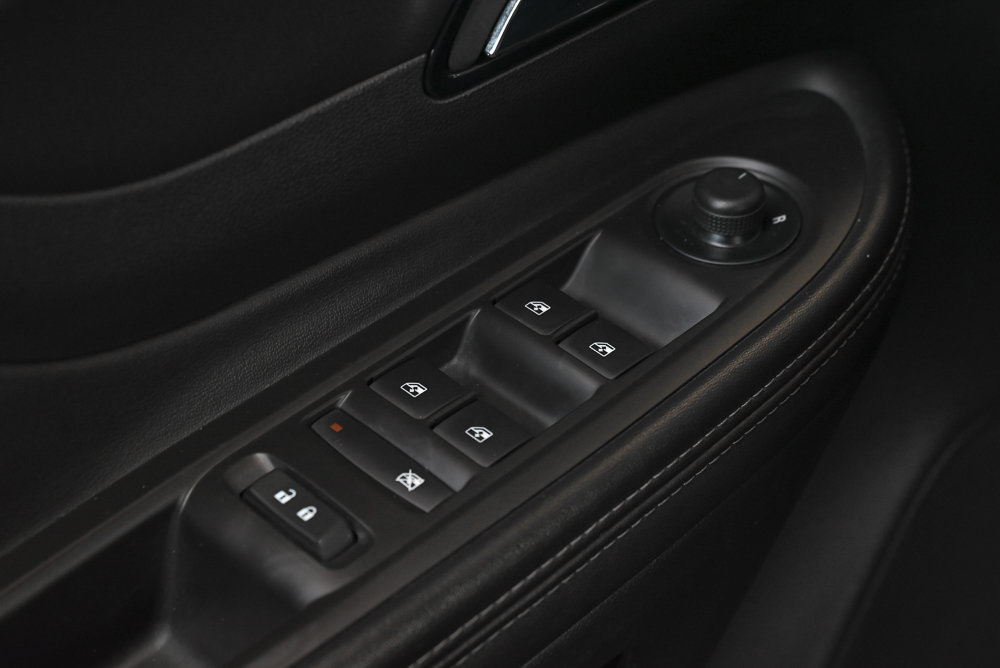 Used 2022 Buick Encore Preferred w/ Safety Package FWD image 30