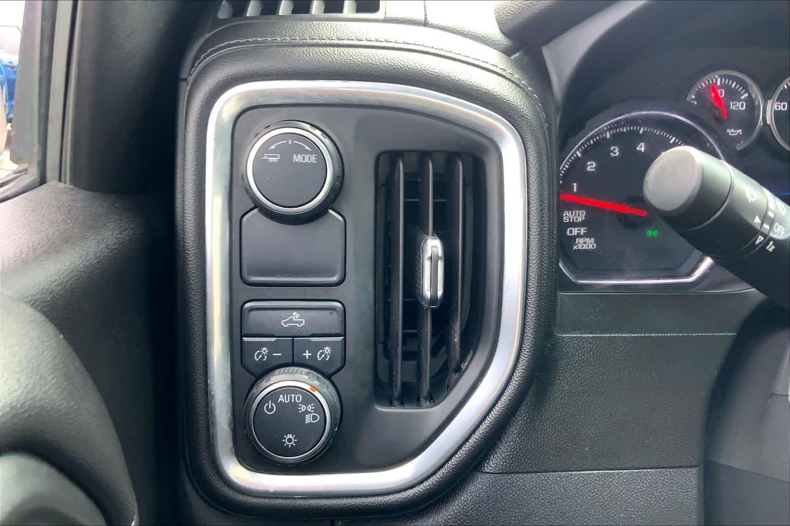 Used 2020 Chevrolet Silverado 1500 LT w/ Texas Edition RWD image 33
