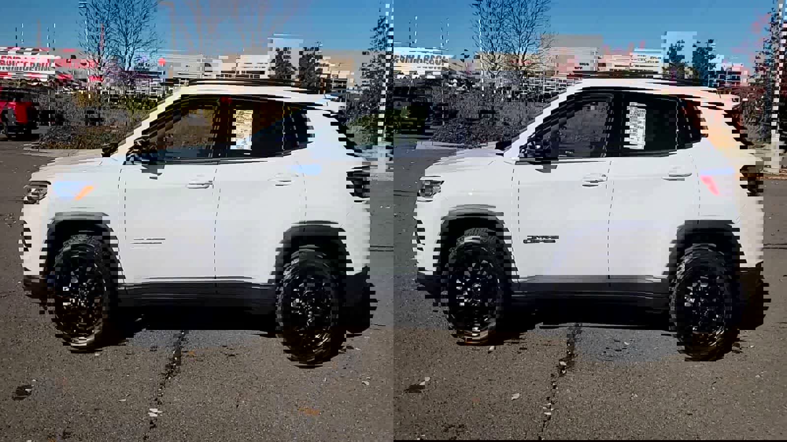 New 2026 Jeep Compass Latitude image 5