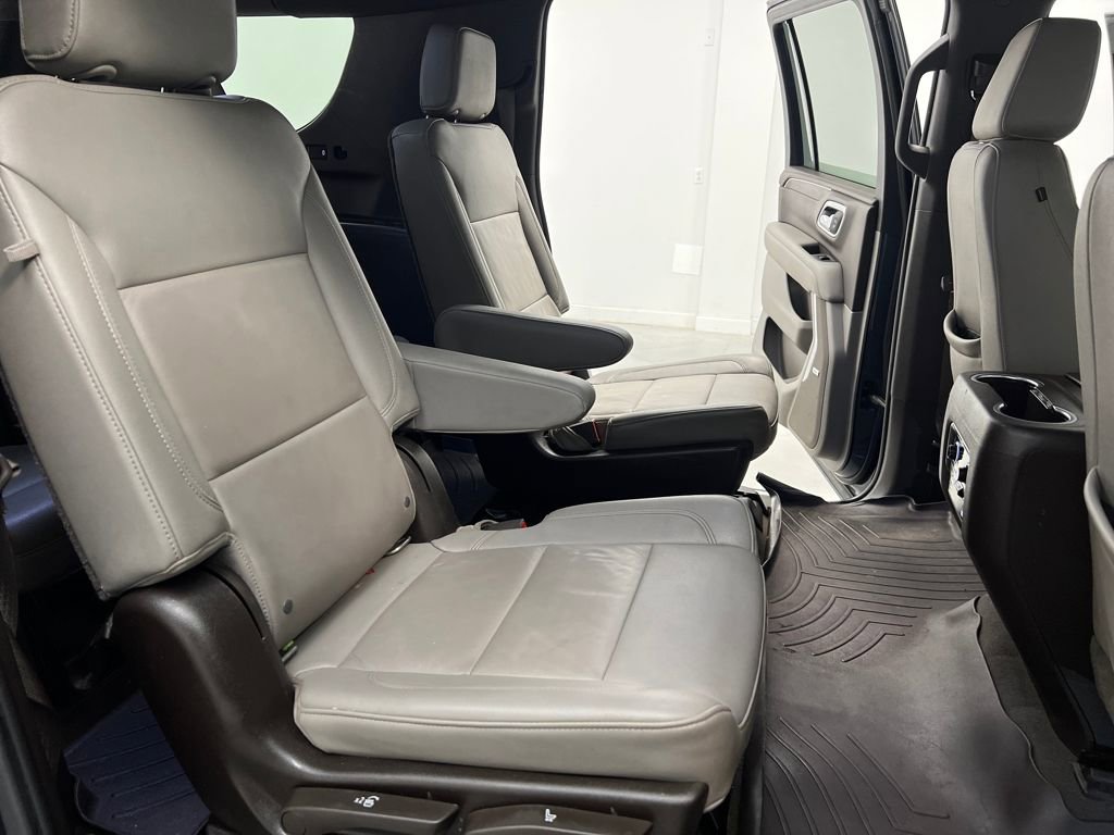 Used 2021 Chevrolet Suburban Z71 w/ Z71 Off-Road Package image 18
