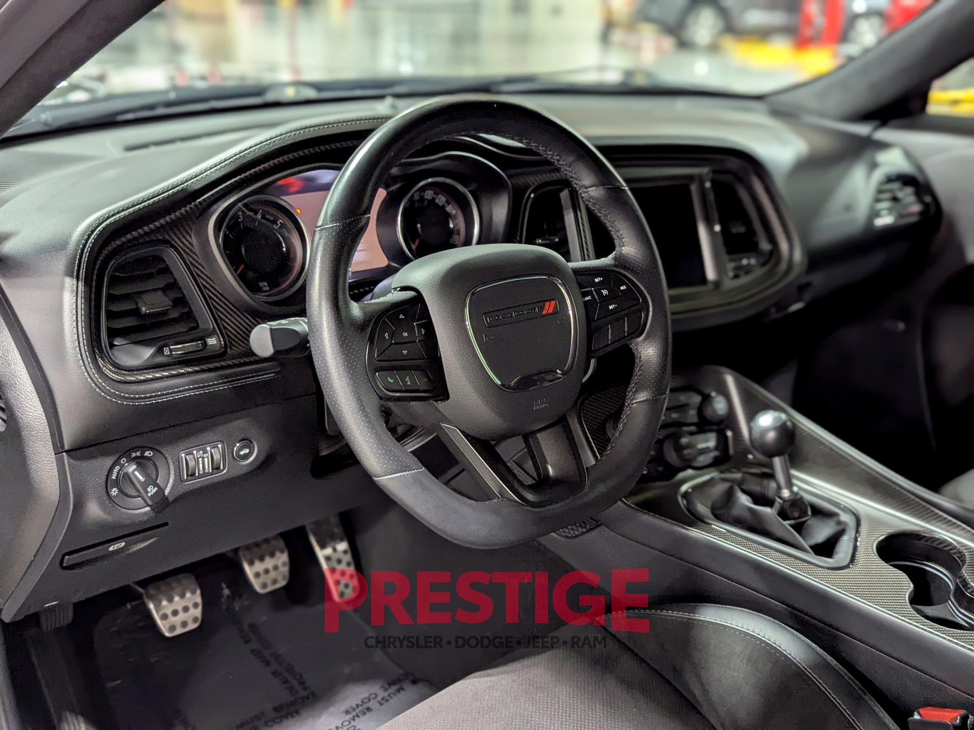 Used 2022 Dodge Challenger R/T Scat Pack w/ Dynamics Package RWD image 13