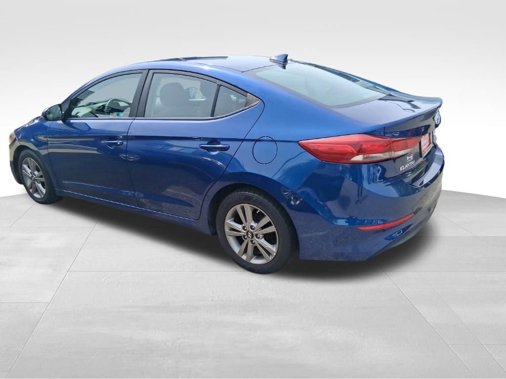 Used 2017 Hyundai Elantra SE image 23