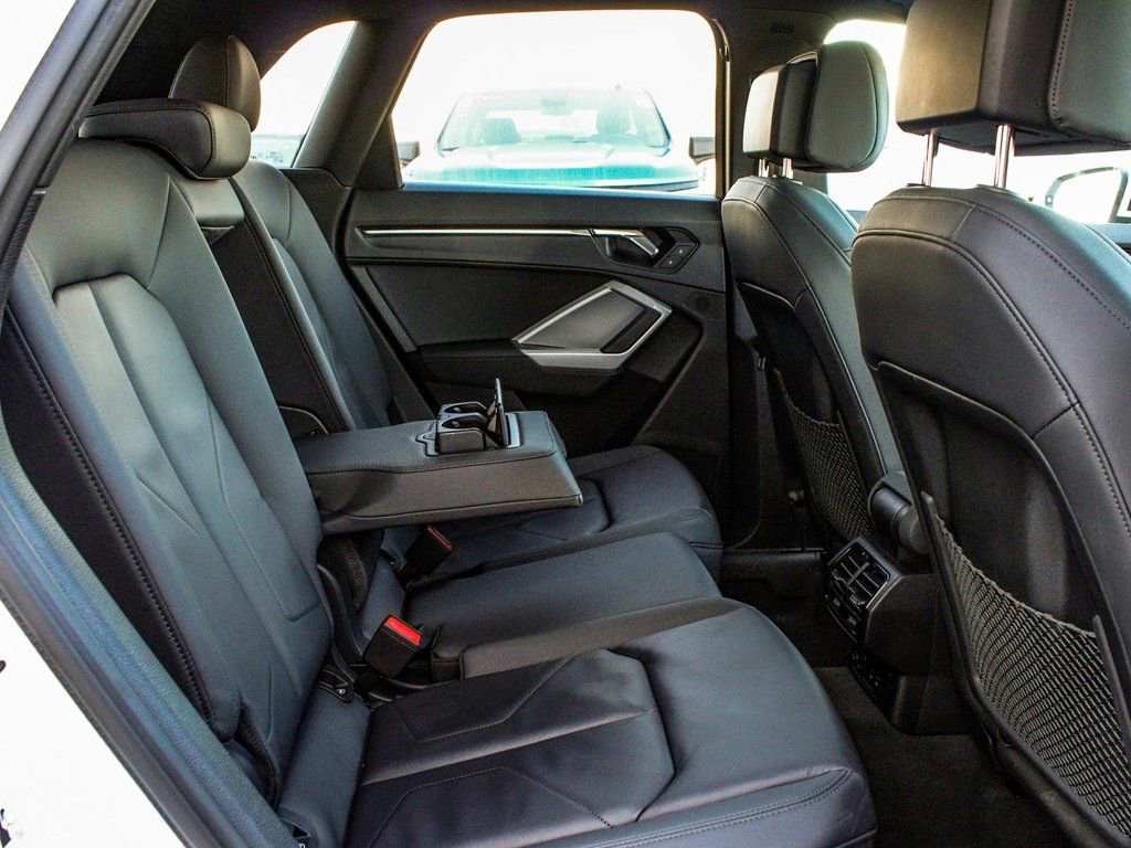 Used 2023 Audi Q3 2.0T Premium image 39