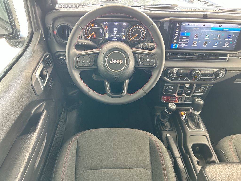 Used 2024 Jeep Wrangler Unlimited Rubicon AWD/4WD image 31