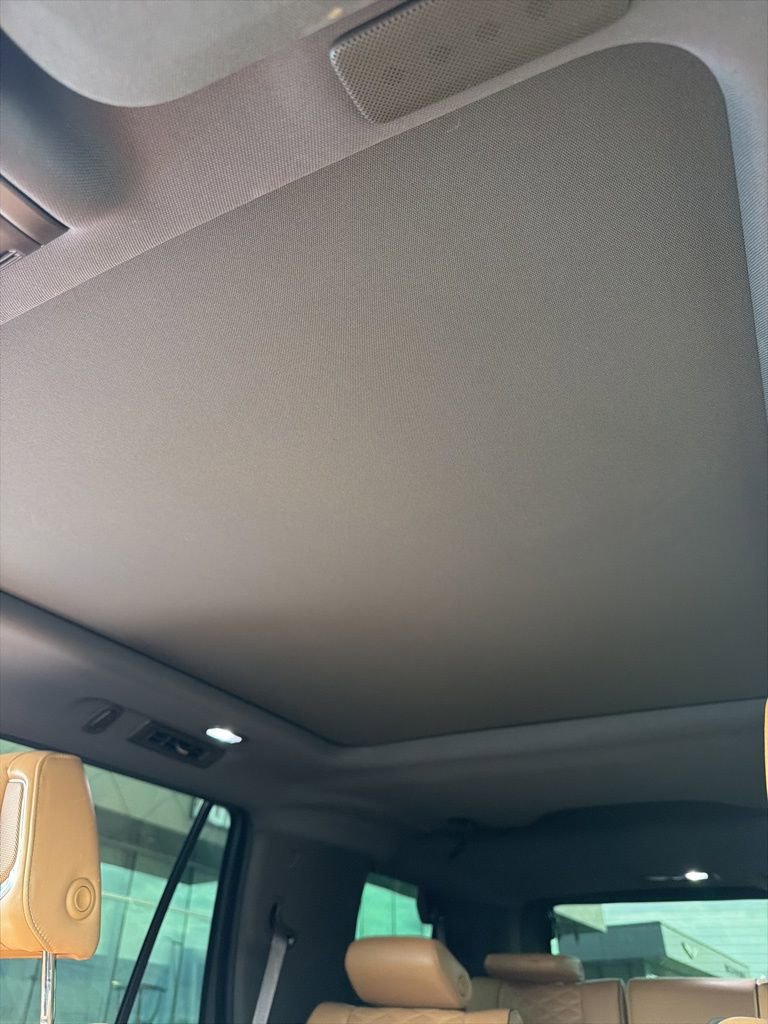 Used 2021 Cadillac Escalade Sport w/ LPO, Illumination Package image 16