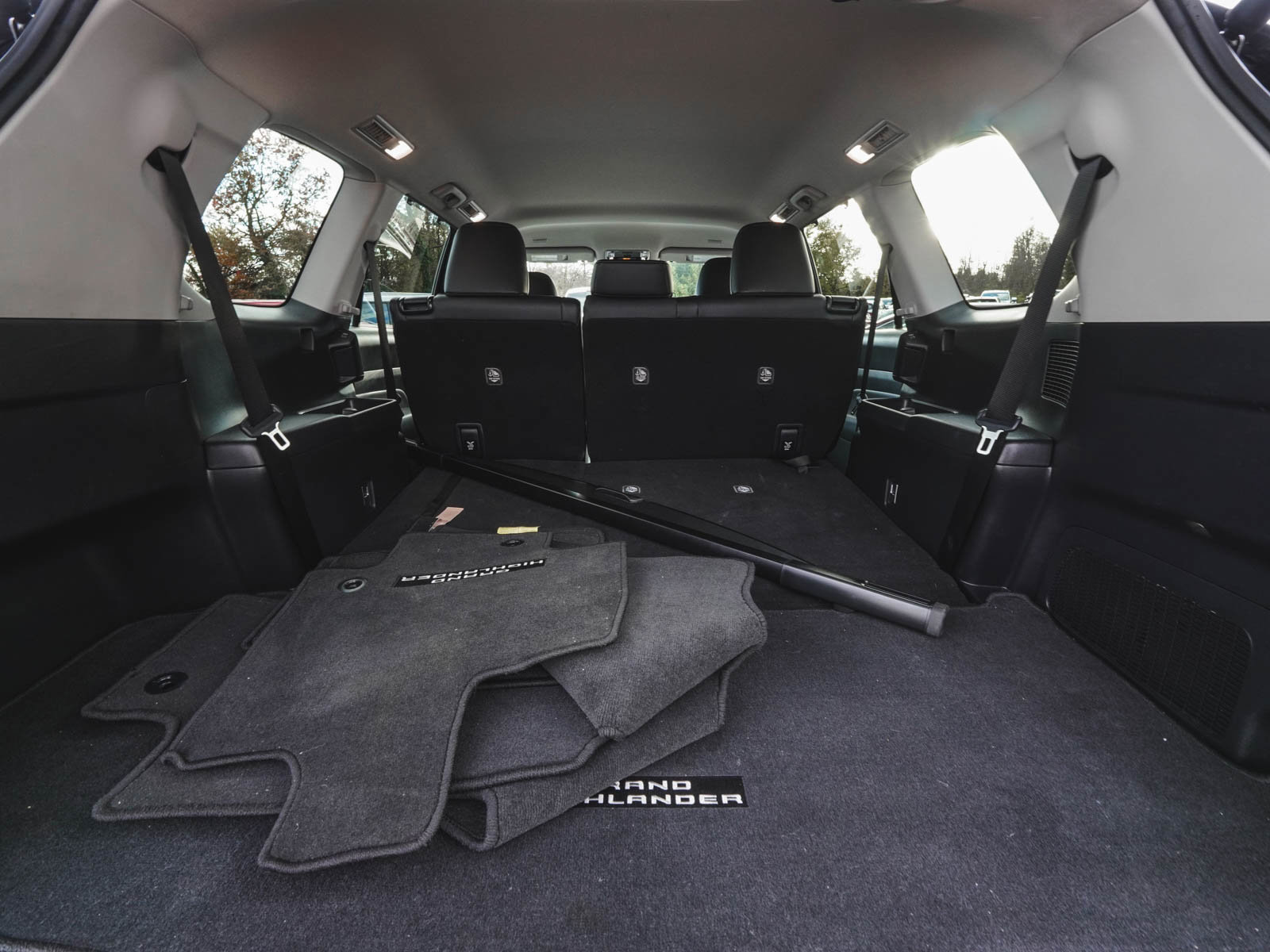 Used 2024 Toyota Grand Highlander XLE image 37