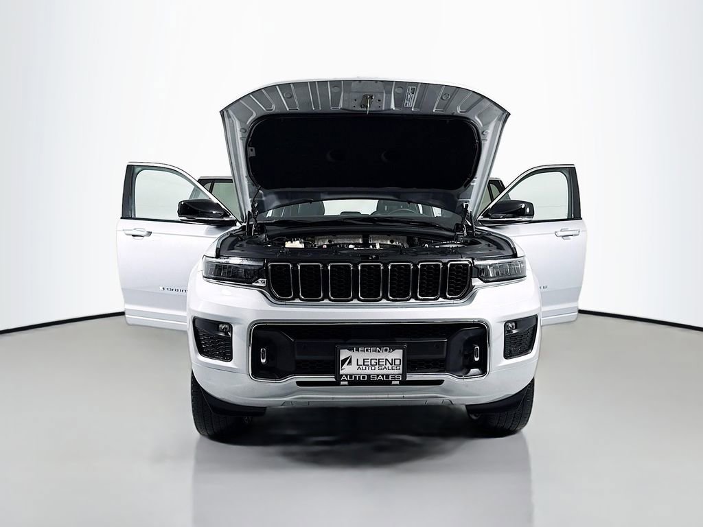 Used 2022 Jeep Grand Cherokee Overland w/ MOPAR Finishing Package image 25