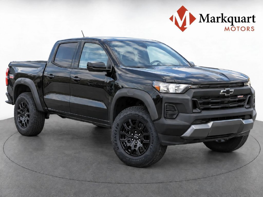 New 2026 Chevrolet Colorado Trail Boss AWD/4WD 360° Tour