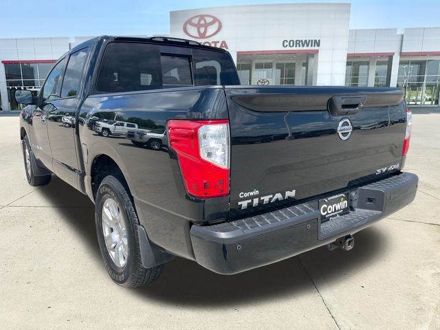 Used 2018 Nissan Titan SV w/ SV Convenience Package AWD/4WD image 5