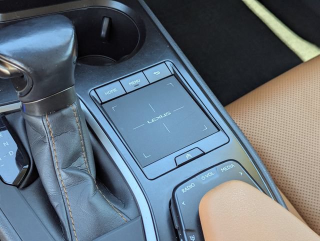 Used 2021 Lexus UX 200 w/ Premium Package FWD image 28