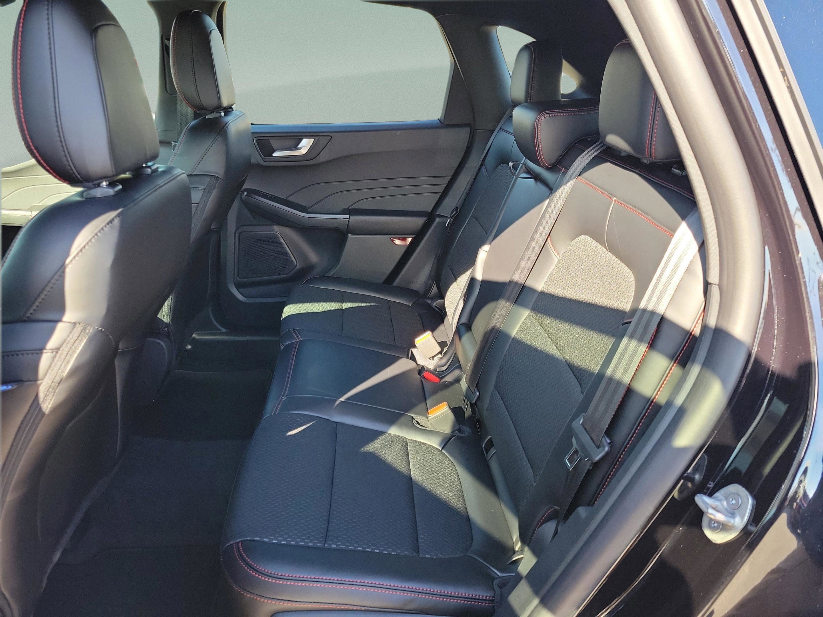 New 2026 Ford Escape ST-Line w/ Tech Pack #1 image 24