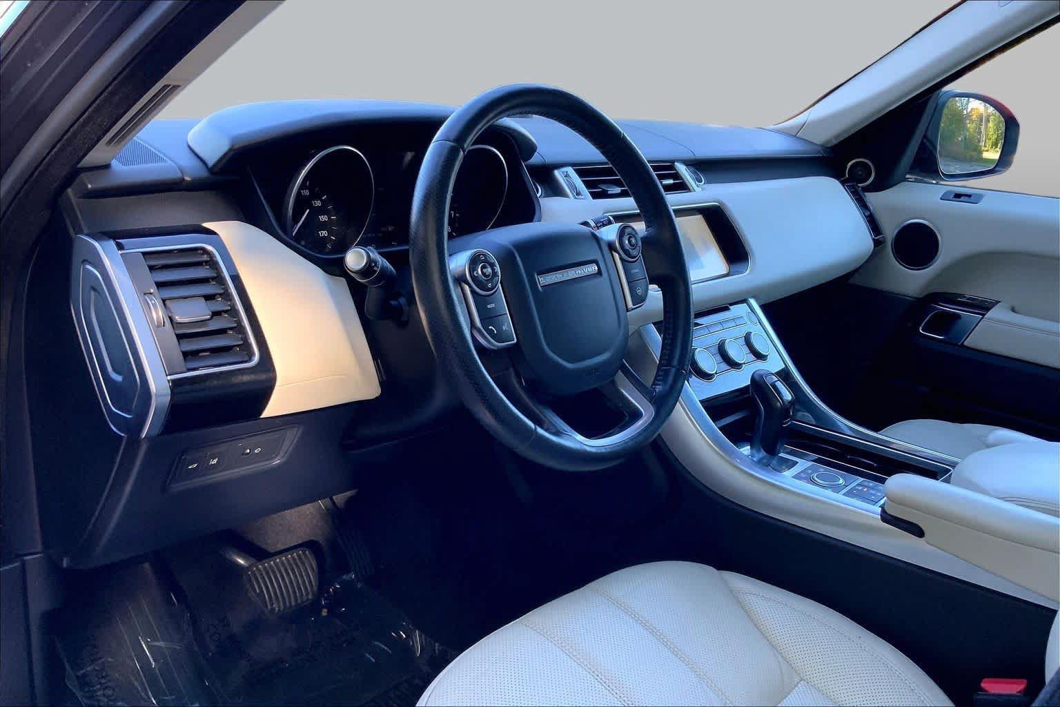 Used 2017 Land Rover Range Rover Sport HSE AWD/4WD image 17