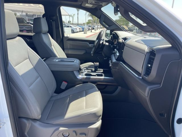 Used 2022 GMC Sierra 1500 SLT w/ SLT Premium Plus Package AWD/4WD image 28