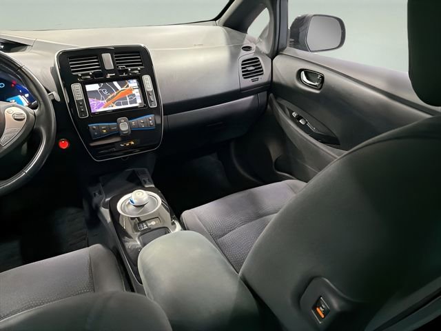 Used 2013 Nissan Leaf SV w/ Premium Pkg image 27