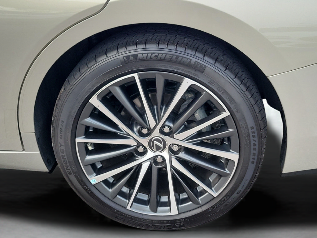 Used 2024 Lexus ES 350 w/ Premium Package FWD image 32