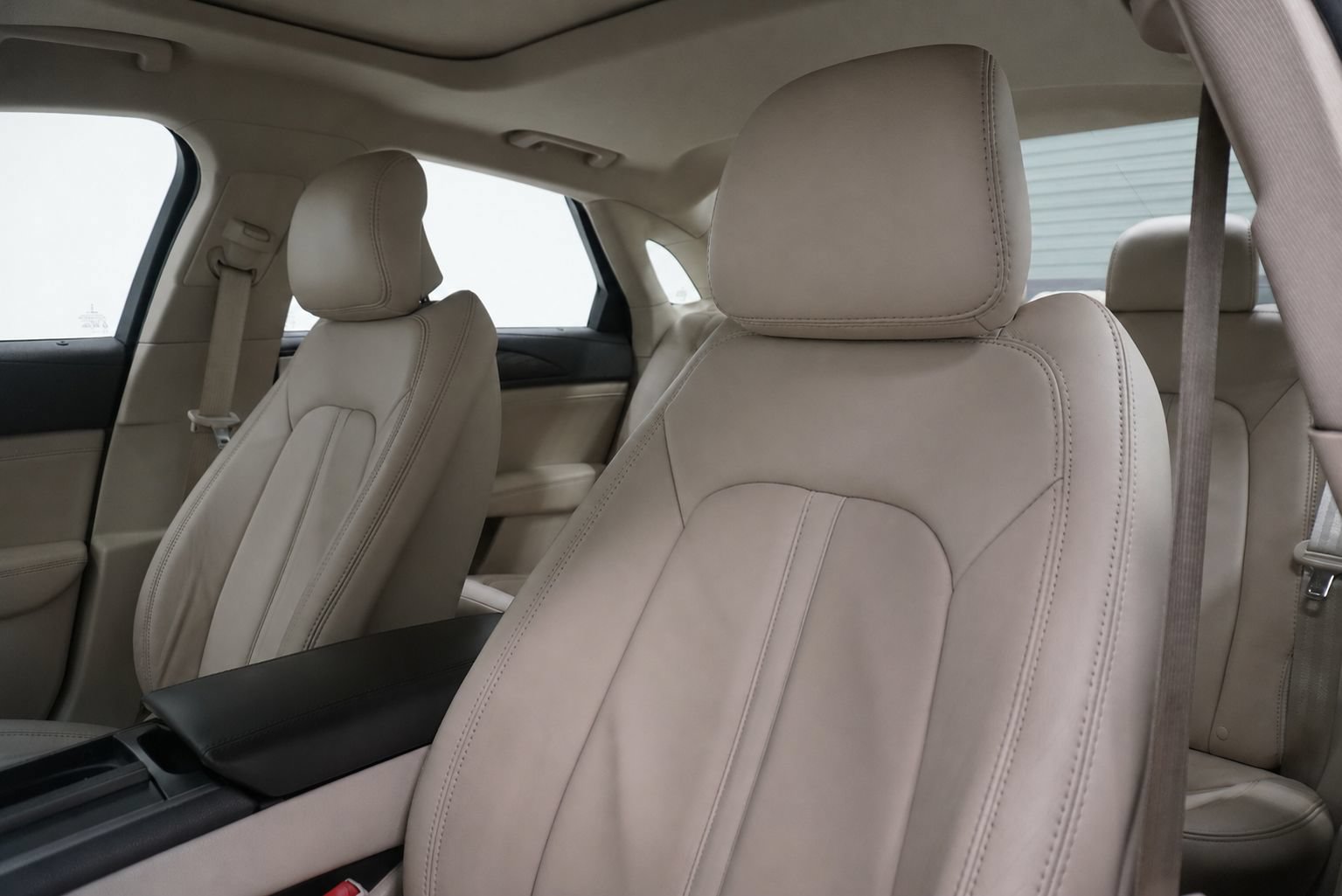 Used 2017 Lincoln MKZ Select w/ Technology Package FWD image 11