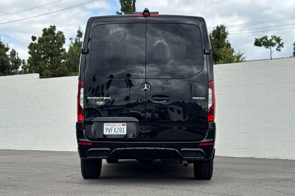 Used 2025 Mercedes-Benz Sprinter 2500 image 8
