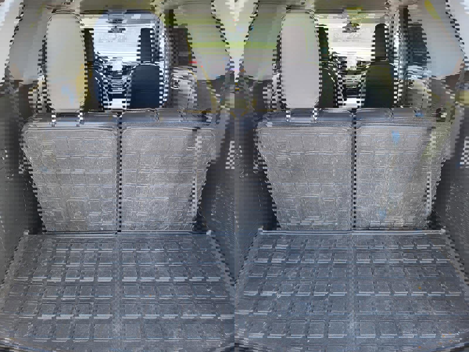 Used 2023 Ford Explorer XLT w/ Equipment Group 202A image 13