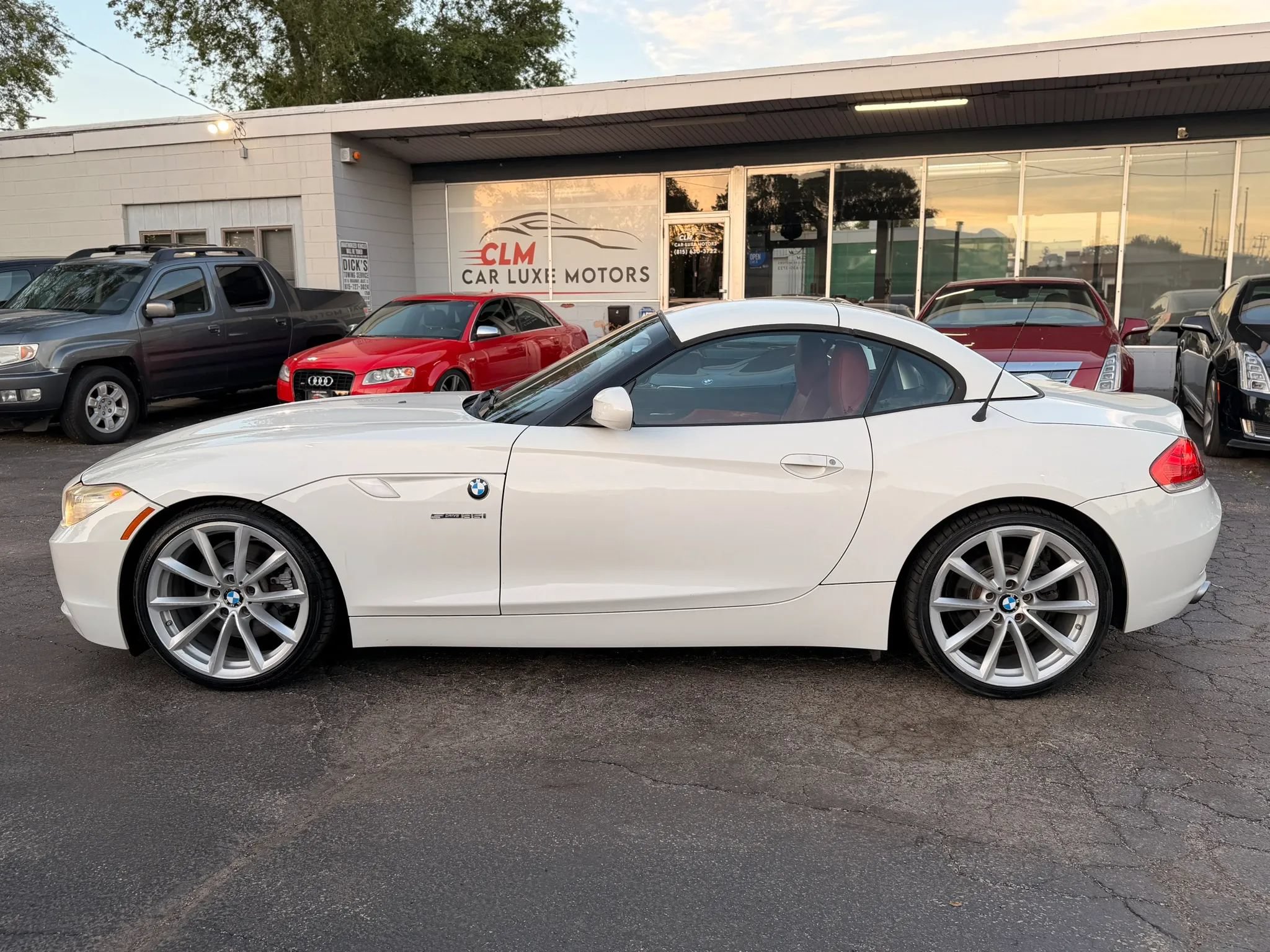 Used 2010 BMW Z4 sDrive35i RWD image 13