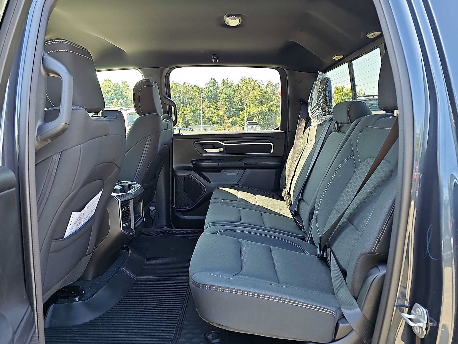 New 2026 RAM 1500 Big Horn w/ Night Edition AWD/4WD image 6