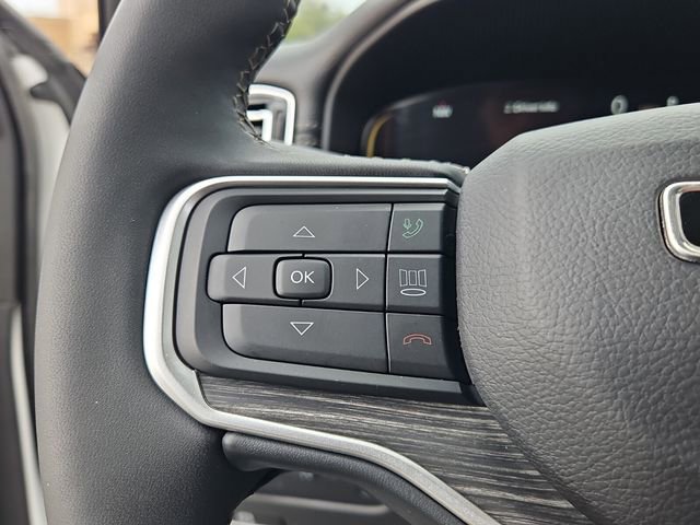 Used 2024 Jeep Wagoneer Series II w/ Flexible Seating Group image 25