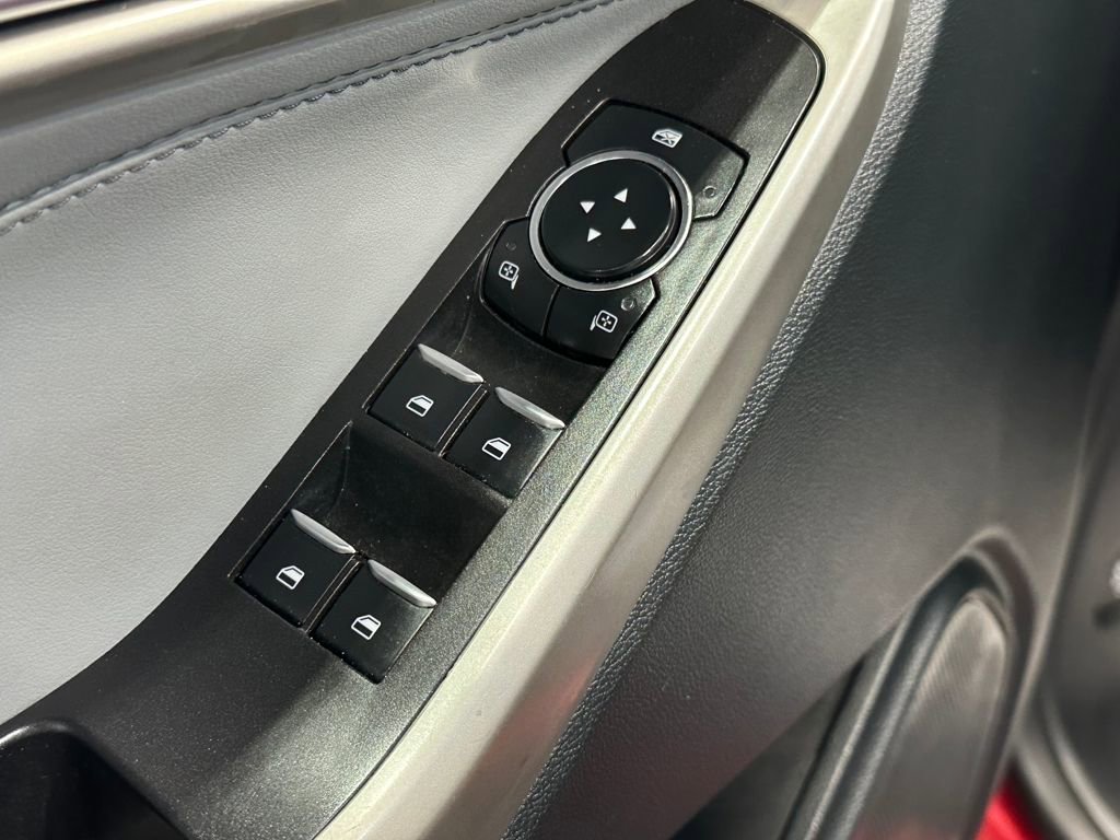 Used 2023 Ford Explorer XLT w/ Equipment Group 202A image 13