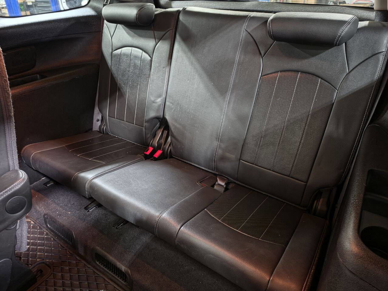 Used 2013 GMC Acadia Denali AWD/4WD image 25